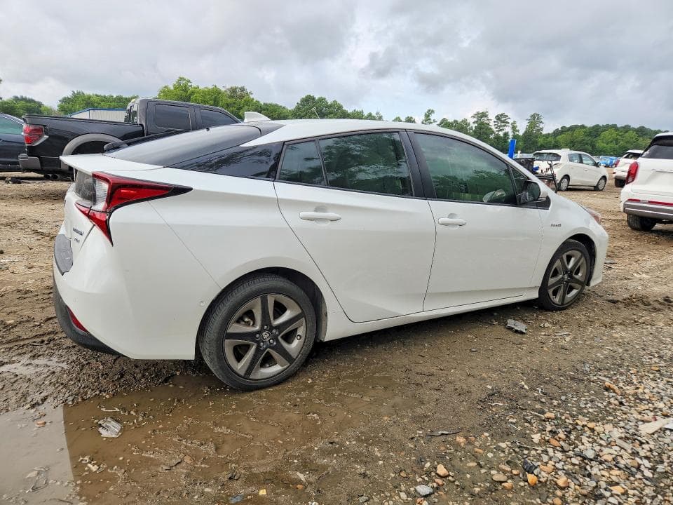 2022 TOYOTA PRIUS XLE 3