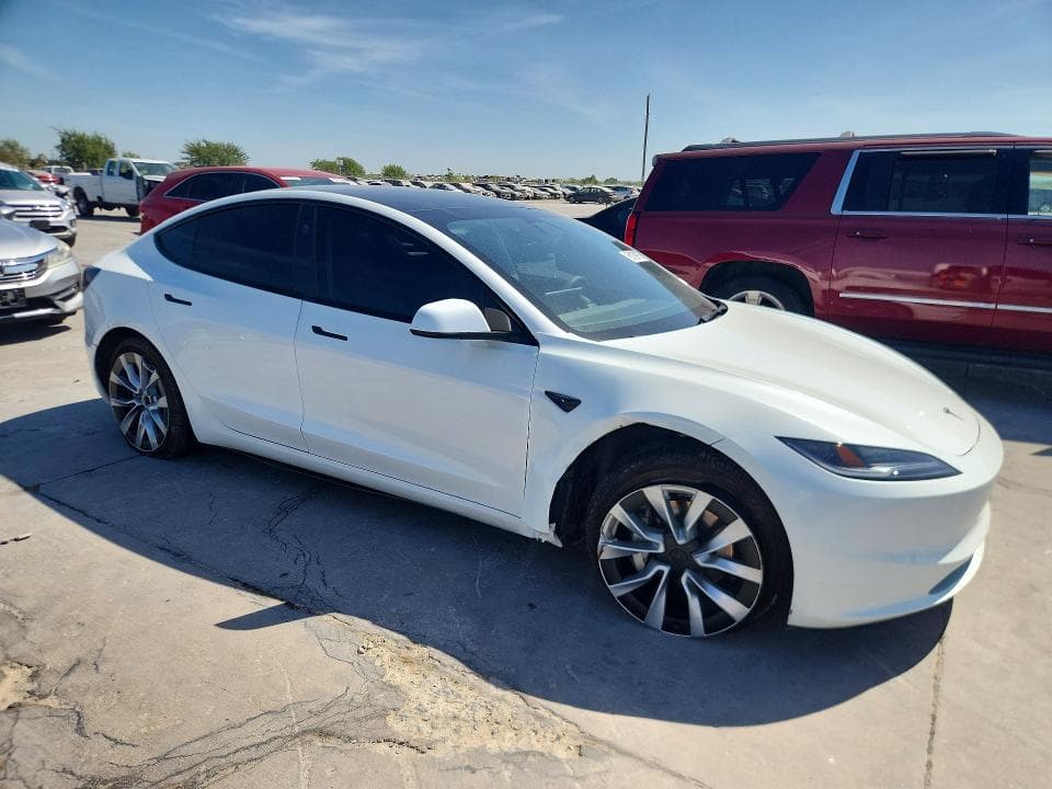 2024 TESLA MODEL 3 4
