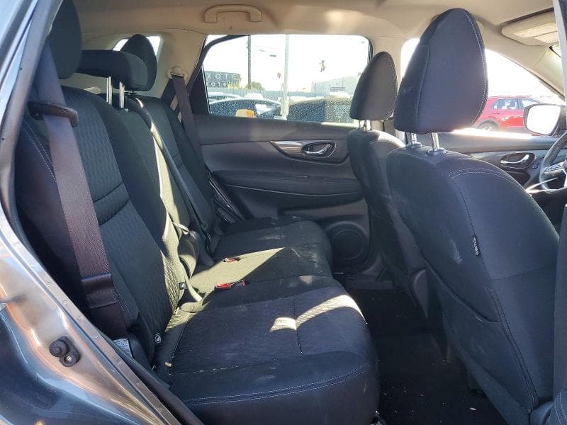 2020 NISSAN ROGUE SV 11