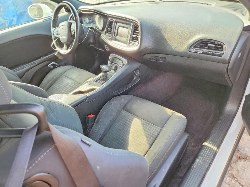 2017 DODGE CHALLENGER SXT 8