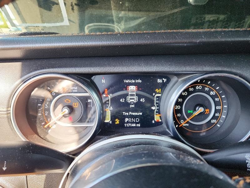 2020 JEEP WRANGLER UNLIMITED SAHARA 9