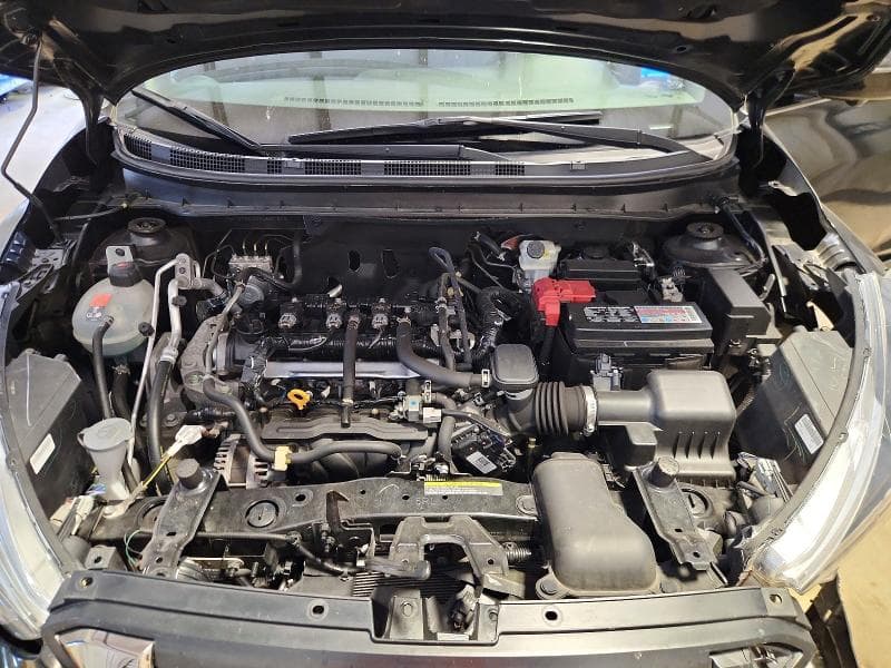 2019 NISSAN KICKS SR 12