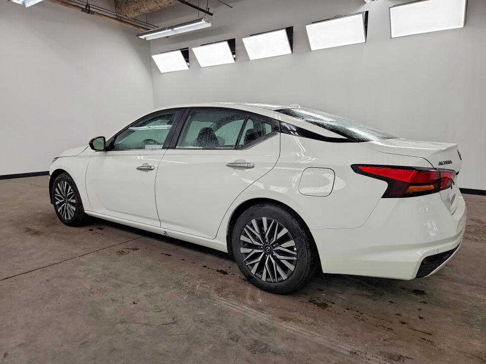 2025 NISSAN ALTIMA SV 2
