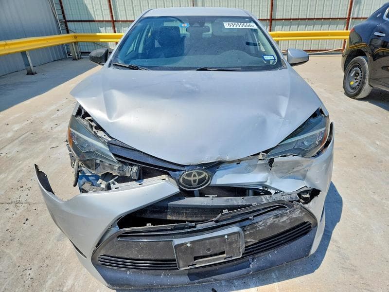 2018 TOYOTA COROLLA LE 11