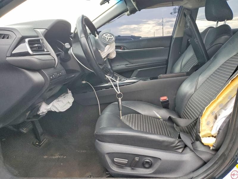 2018 TOYOTA CAMRY SE 7