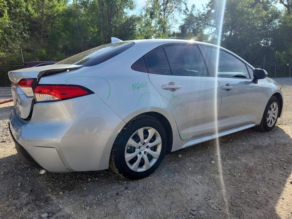 2026 TOYOTA COROLLA LE 3