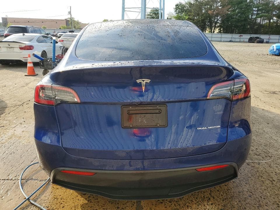 2023 TESLA MODEL Y 6