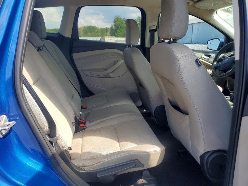 2019 FORD ESCAPE SE 11