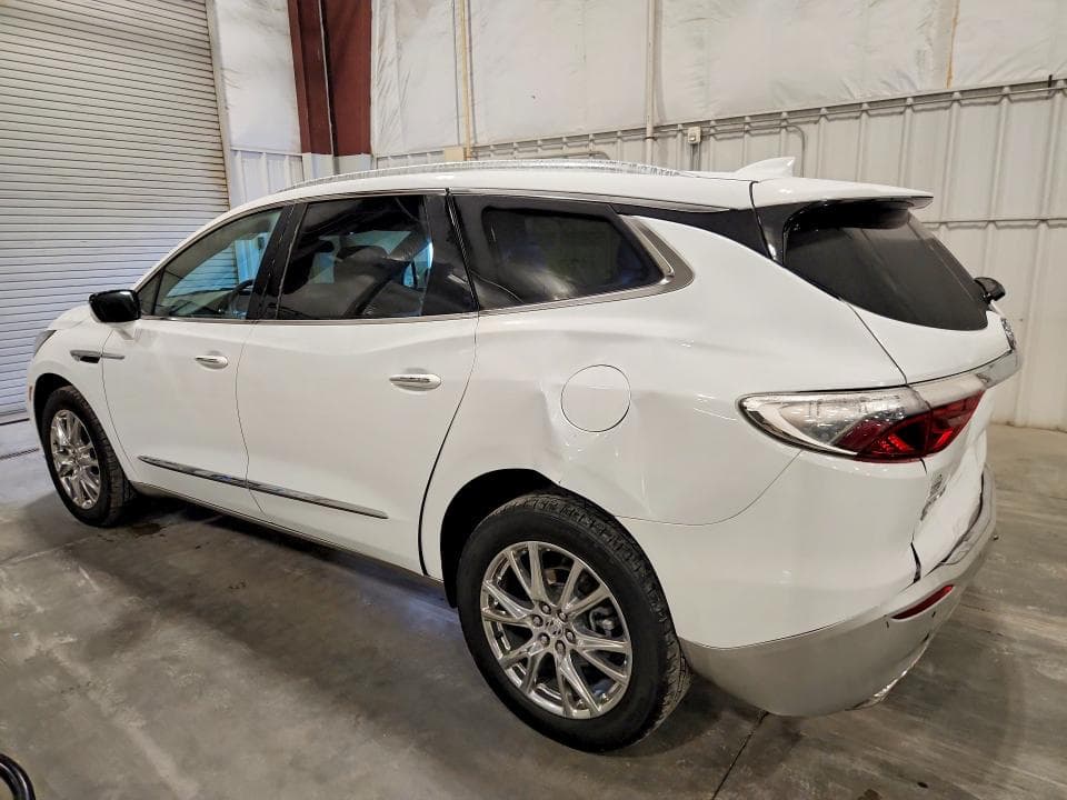 2023 BUICK ENCLAVE ESSENCE 2