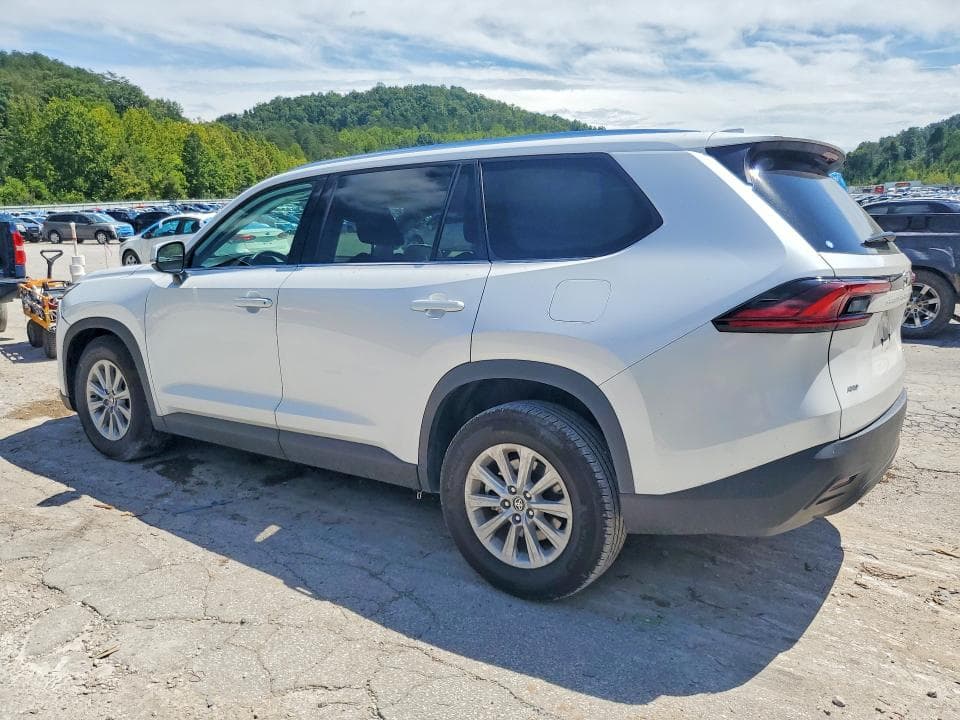 2026 TOYOTA GRAND HIGHLANDER XLE 2
