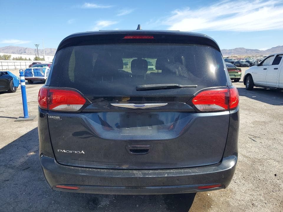 2020 CHRYSLER PACIFICA TOURING L 6