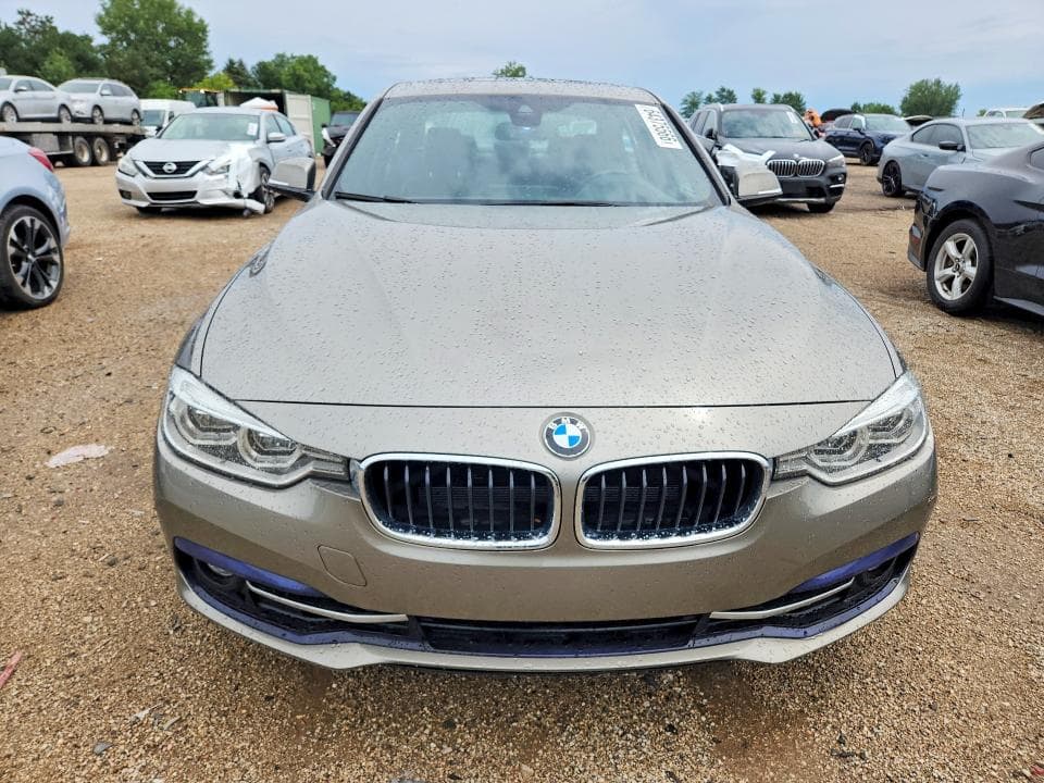 2018 BMW 330 XI 5