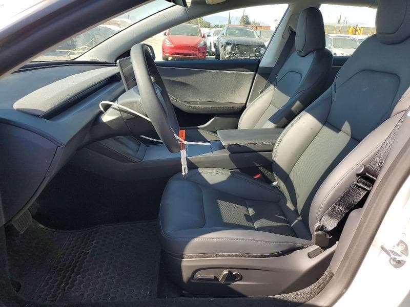 2025 TESLA MODEL 3 7