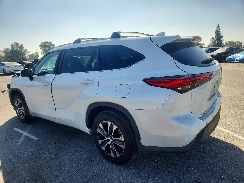2023 TOYOTA HIGHLANDER 2