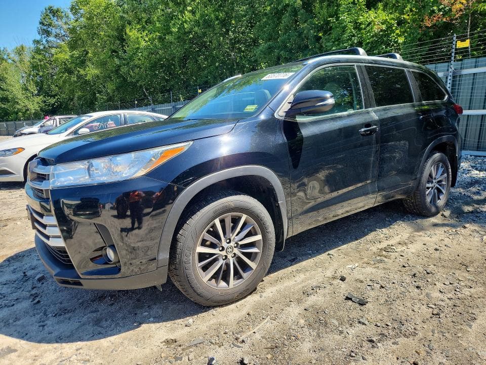 2018 TOYOTA HIGHLANDER XLE - 1