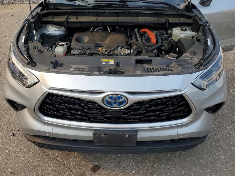 2022 TOYOTA HIGHLANDER HYBRID XLE 12