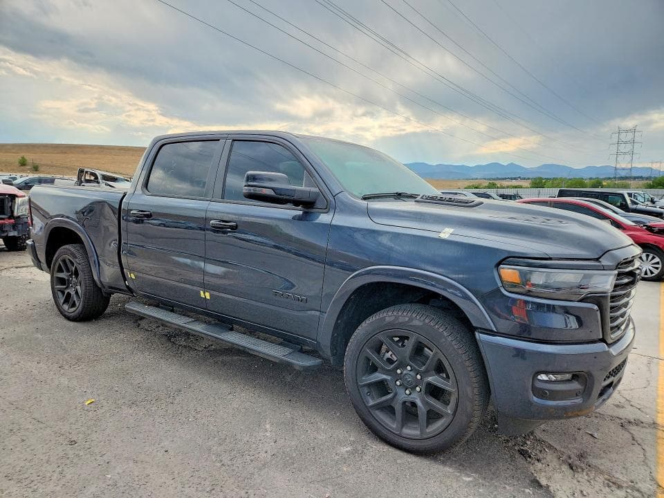2025 RAM 1500 LARAMIE 4