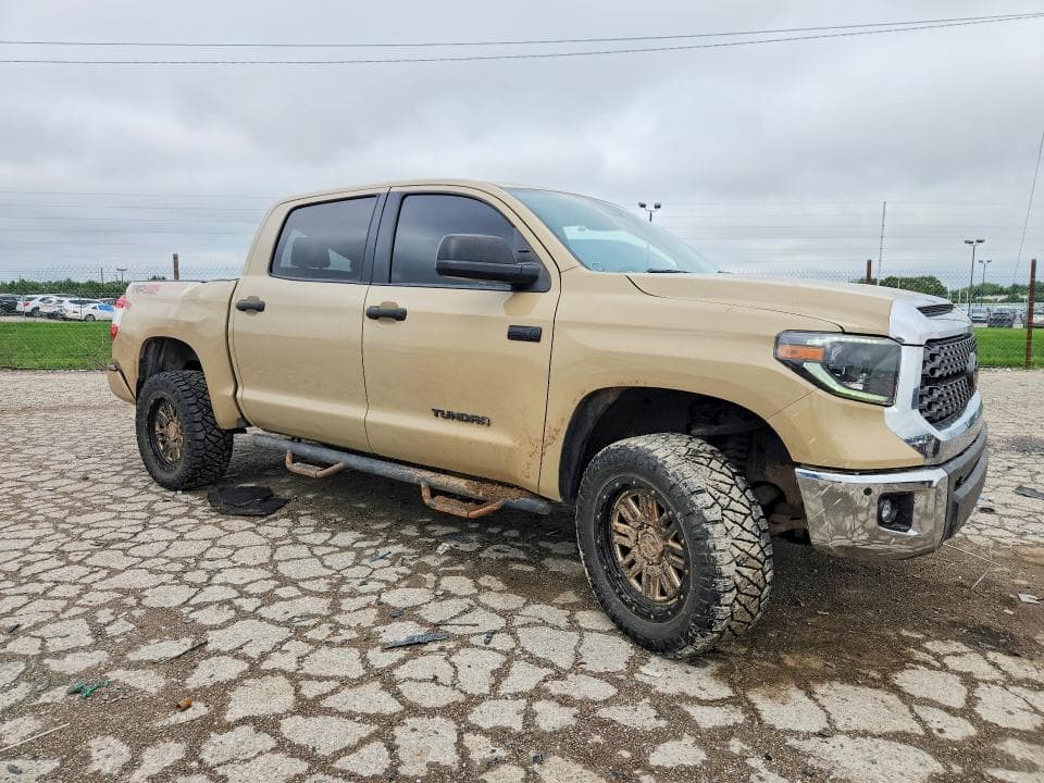 2020 TOYOTA TUNDRA SR5 4