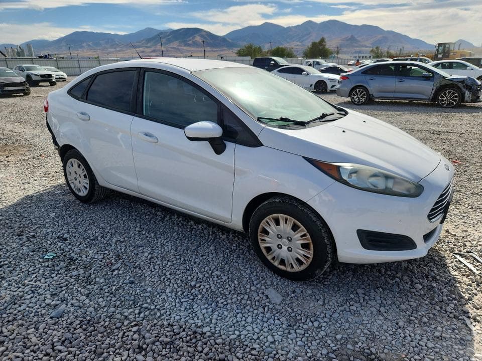 2018 FORD FIESTA S 4