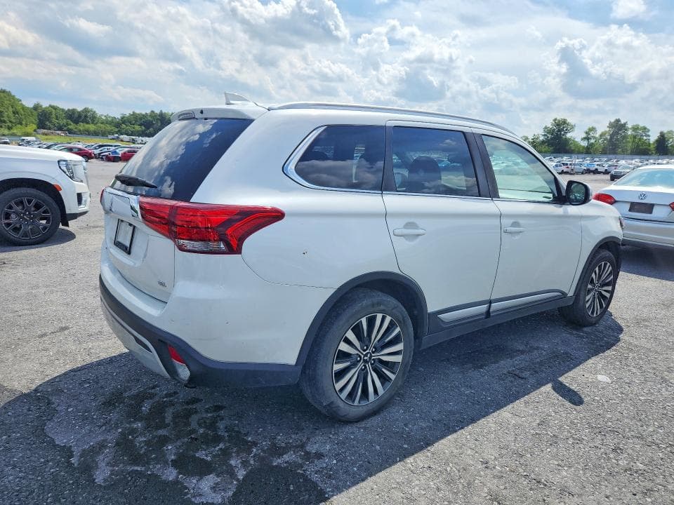 2020 MITSUBISHI OUTLANDER SE 3