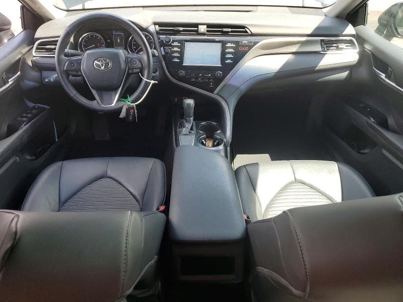 2018 TOYOTA CAMRY SE 8