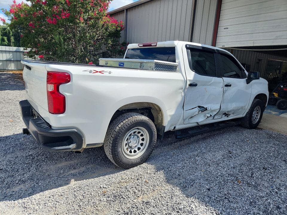 2024 CHEVROLET SILVERADO K1500 3