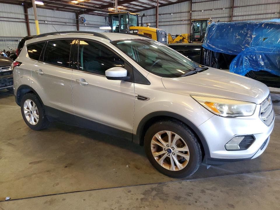 2018 FORD ESCAPE SE 4
