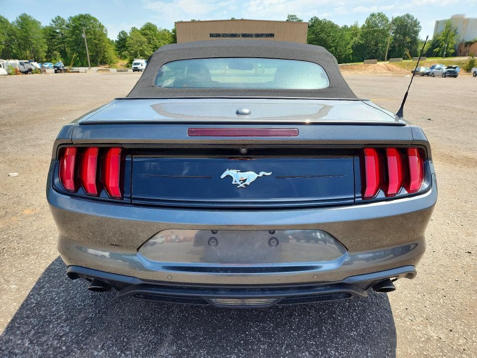 2020 FORD MUSTANG 11