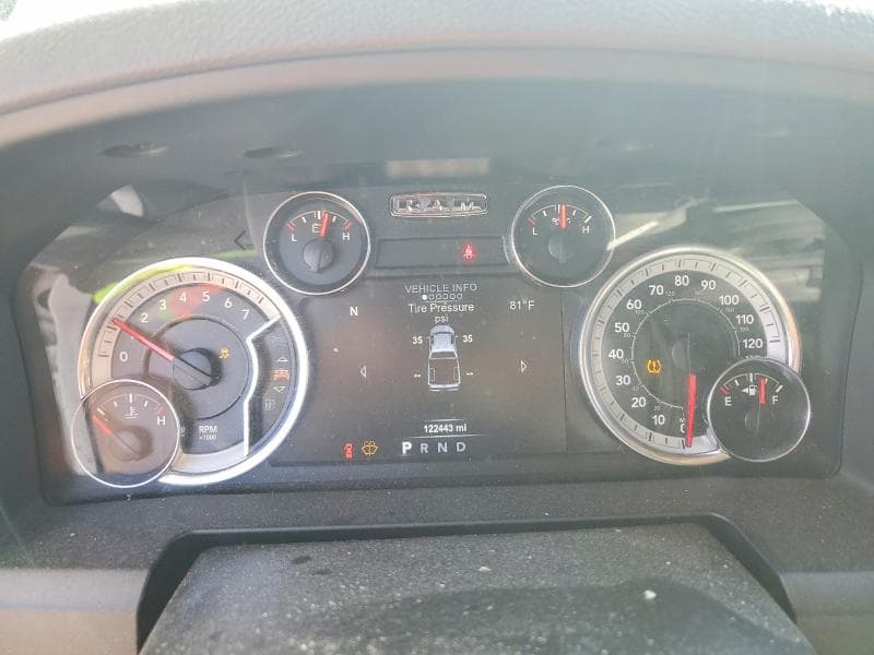 2019 RAM 1500 CLASSIC SLT 9
