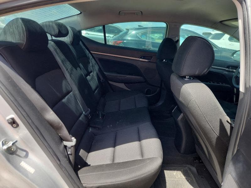 2018 HYUNDAI ELANTRA SEL 10