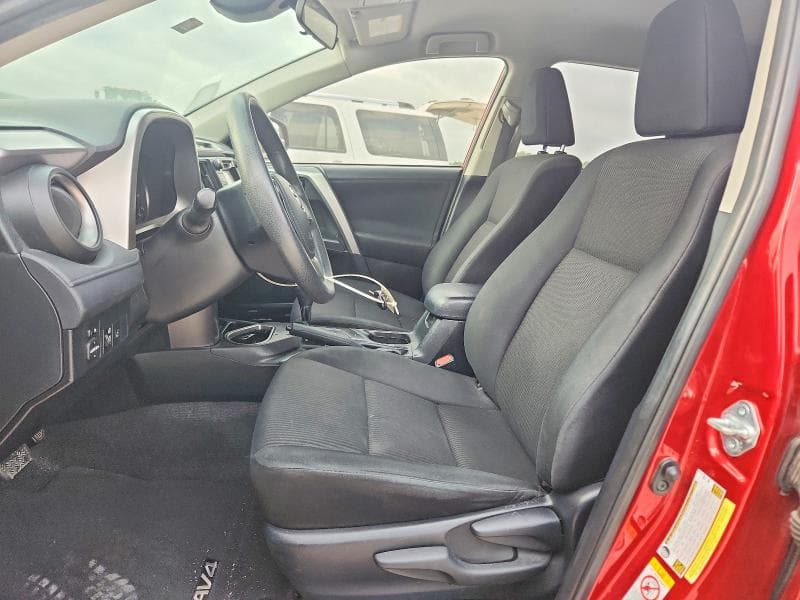 2017 TOYOTA RAV4 LE 7