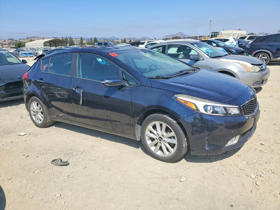 2017 KIA FORTE5 LX 4