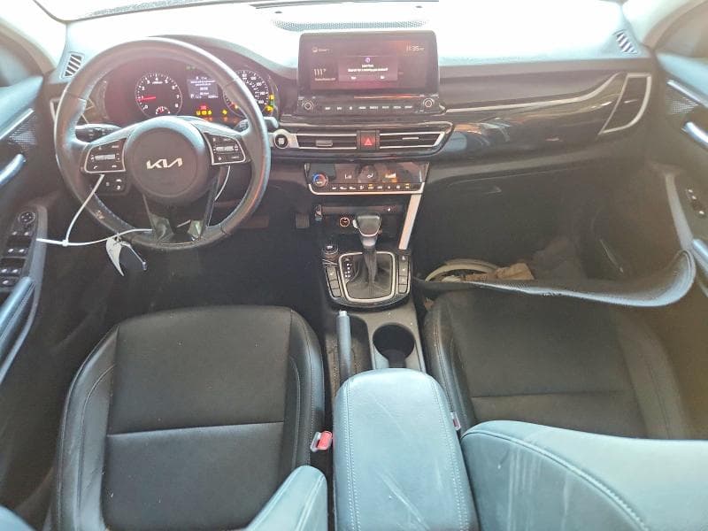 2022 KIA SELTOS EX 8