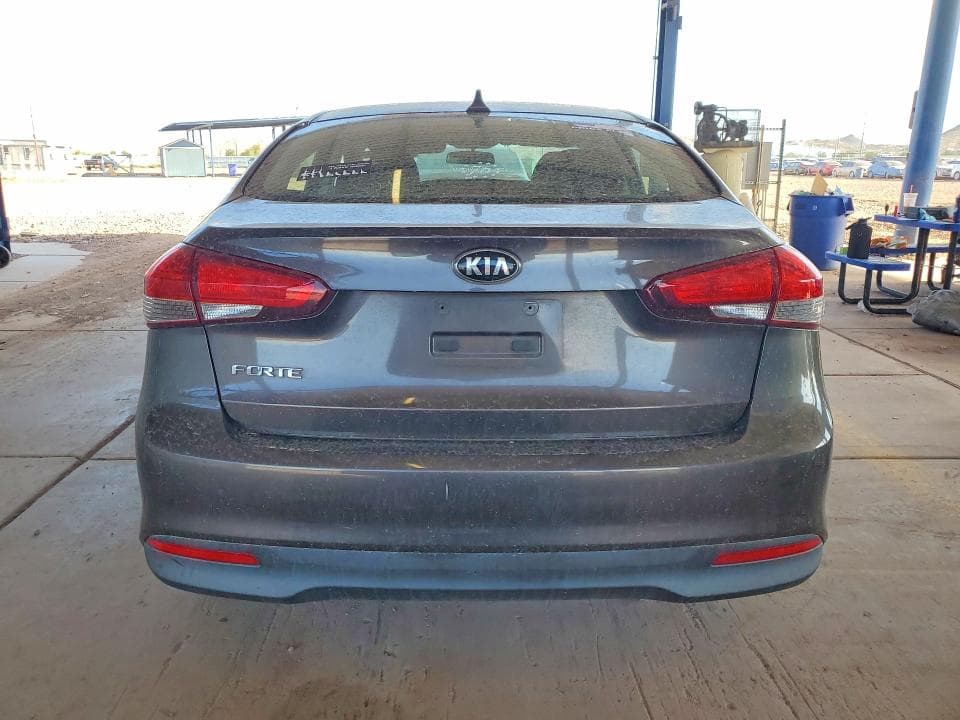 2017 KIA FORTE LX 6