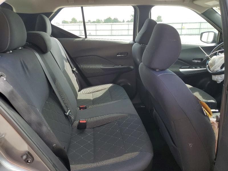 2018 NISSAN KICKS SV 11
