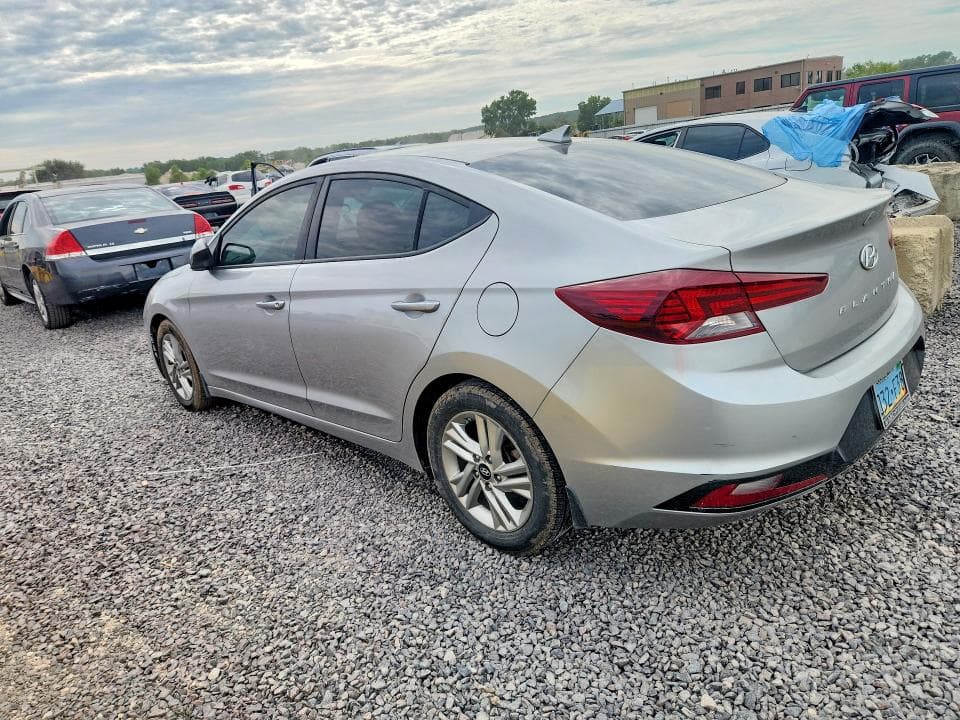 2020 HYUNDAI ELANTRA SEL 2