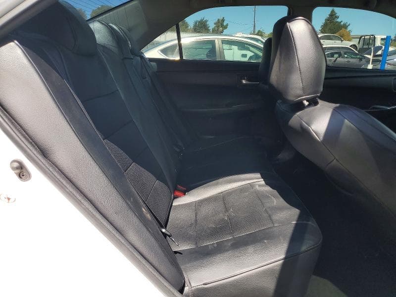 2017 TOYOTA CAMRY SE 10
