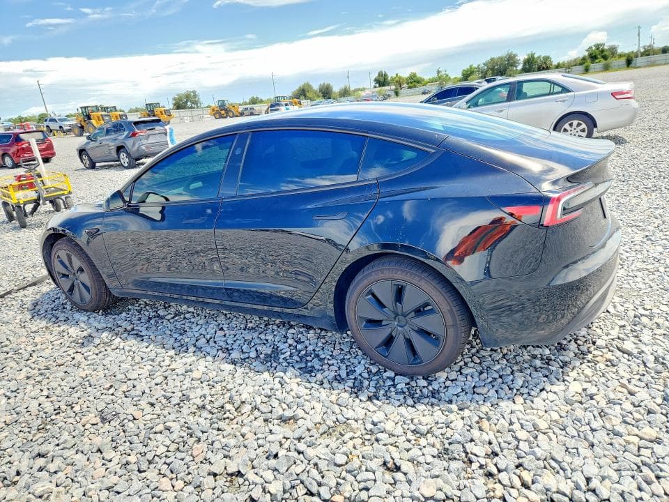 2026 TESLA MODEL 3 2