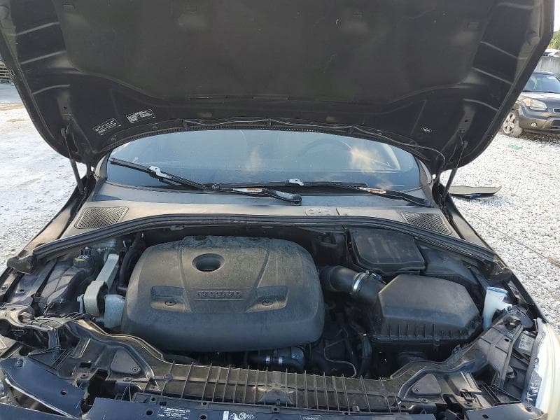 2017 VOLVO S60 PLATINUM 11