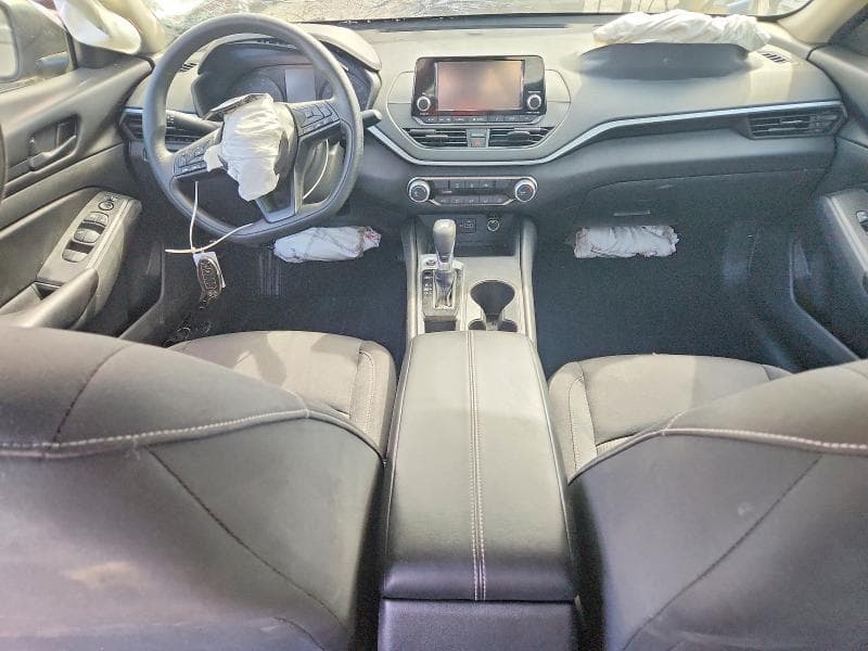 2024 NISSAN ALTIMA S 8