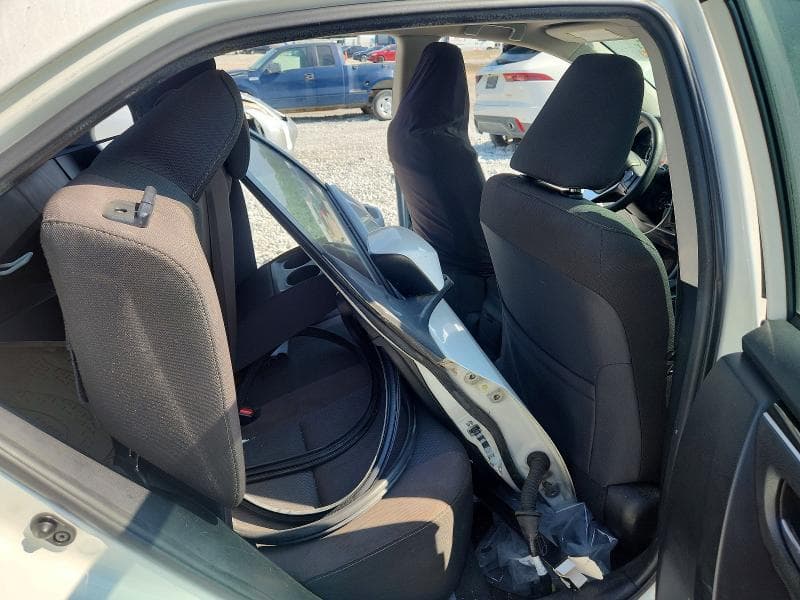 2017 TOYOTA COROLLA LE 10
