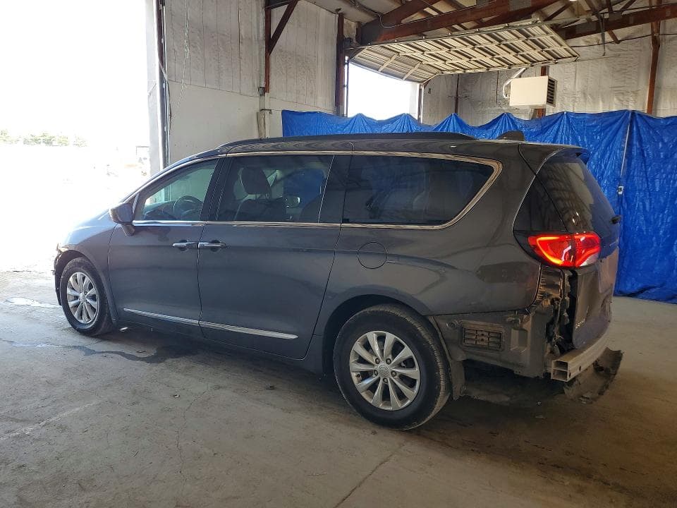 2017 CHRYSLER PACIFICA TOURING L 2