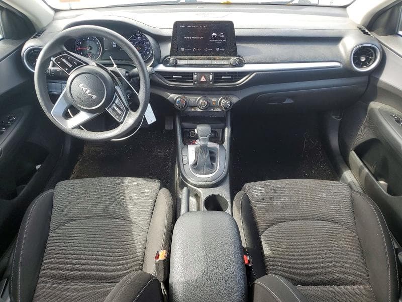 2023 KIA FORTE LXS 8