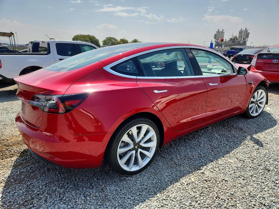 2018 TESLA MODEL 3 3