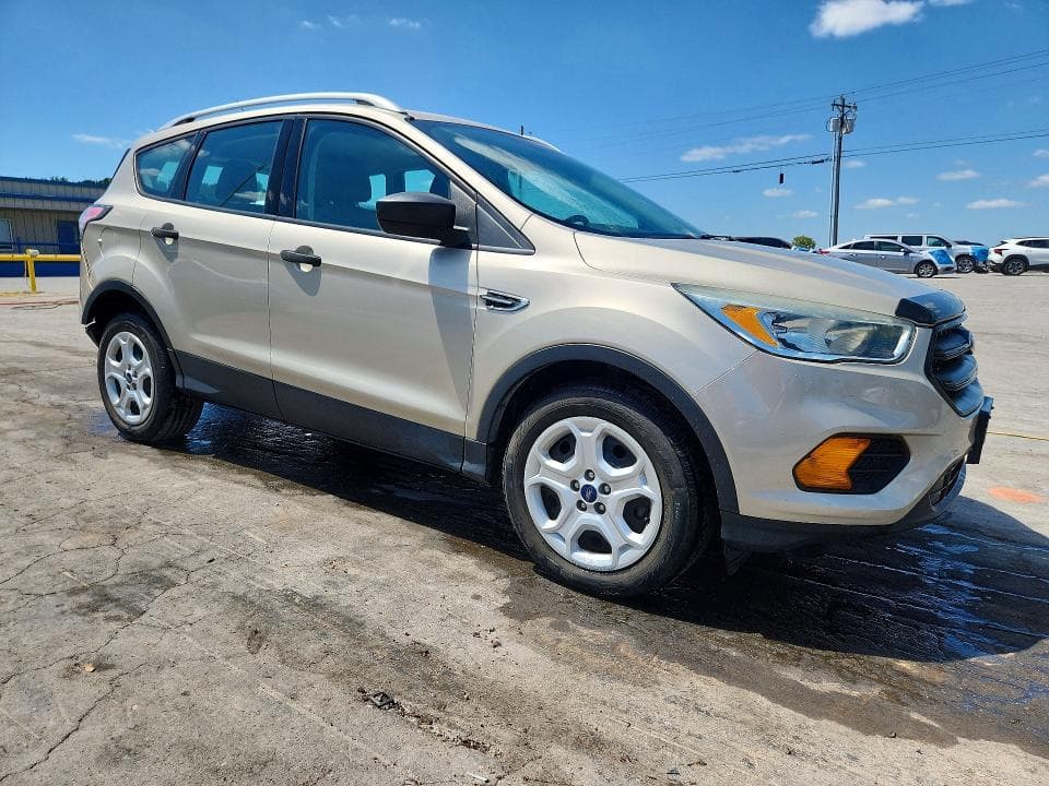2017 FORD ESCAPE S 4