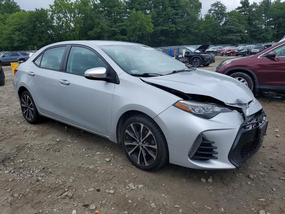 2019 TOYOTA COROLLA SE 4