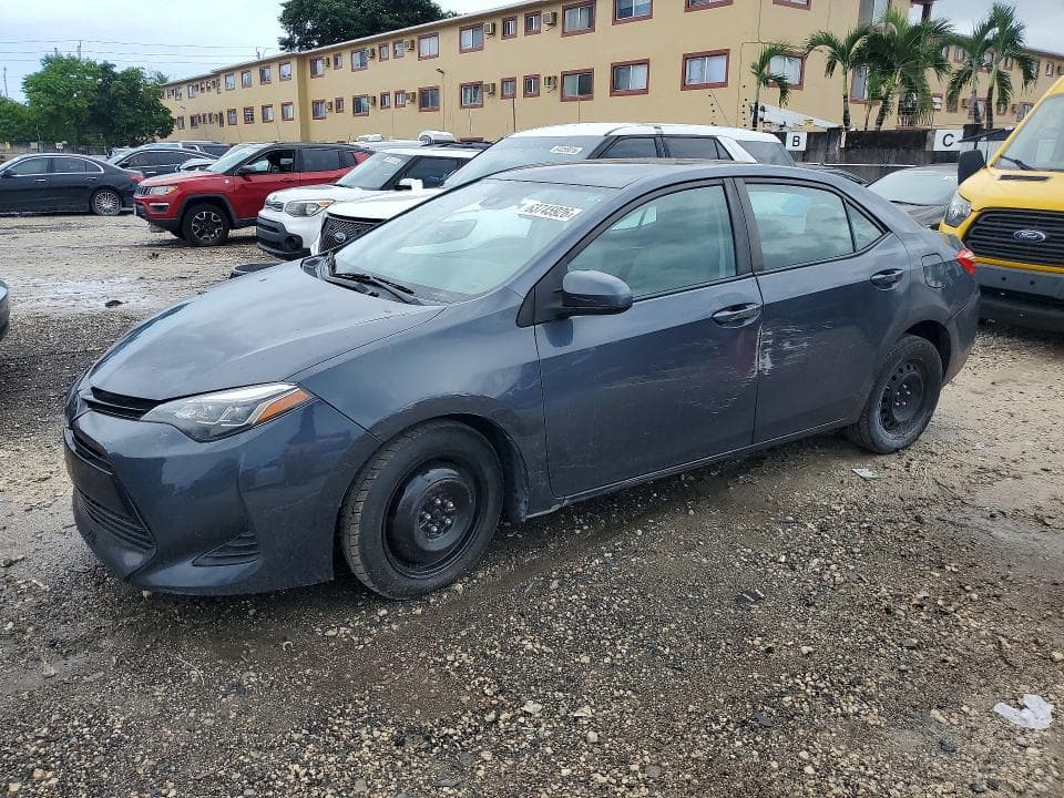 2018 TOYOTA COROLLA LE - 1