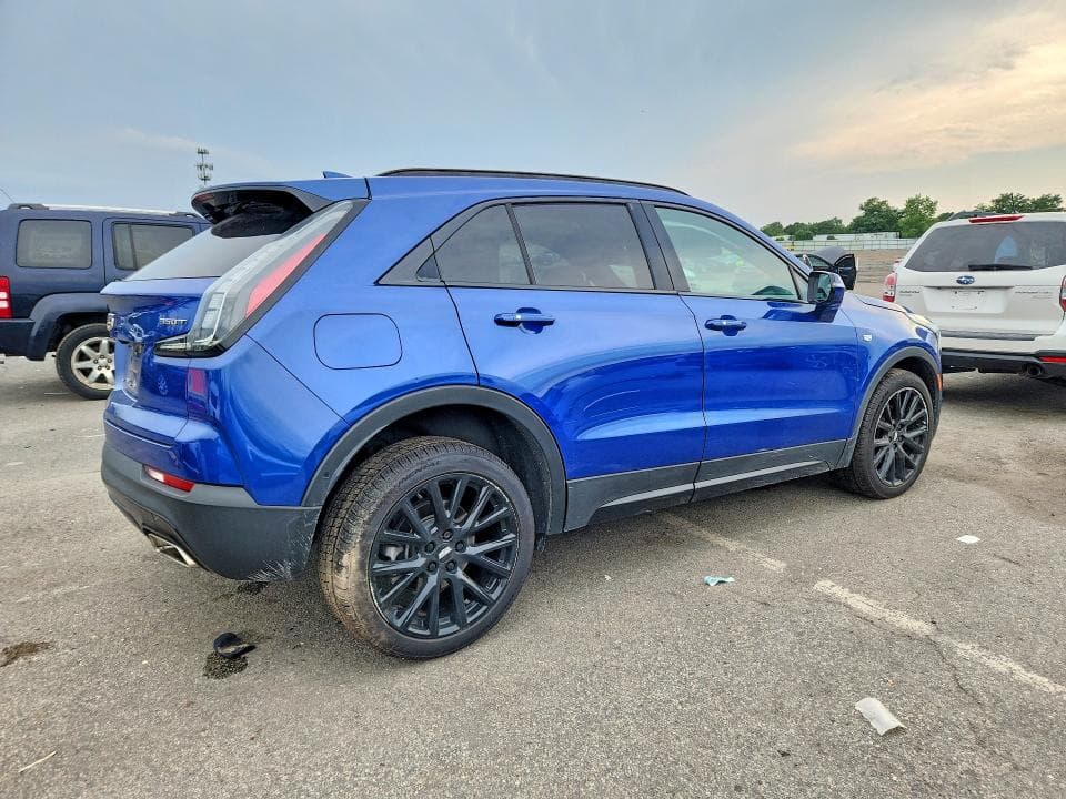 2022 CADILLAC XT4 SPORT 3
