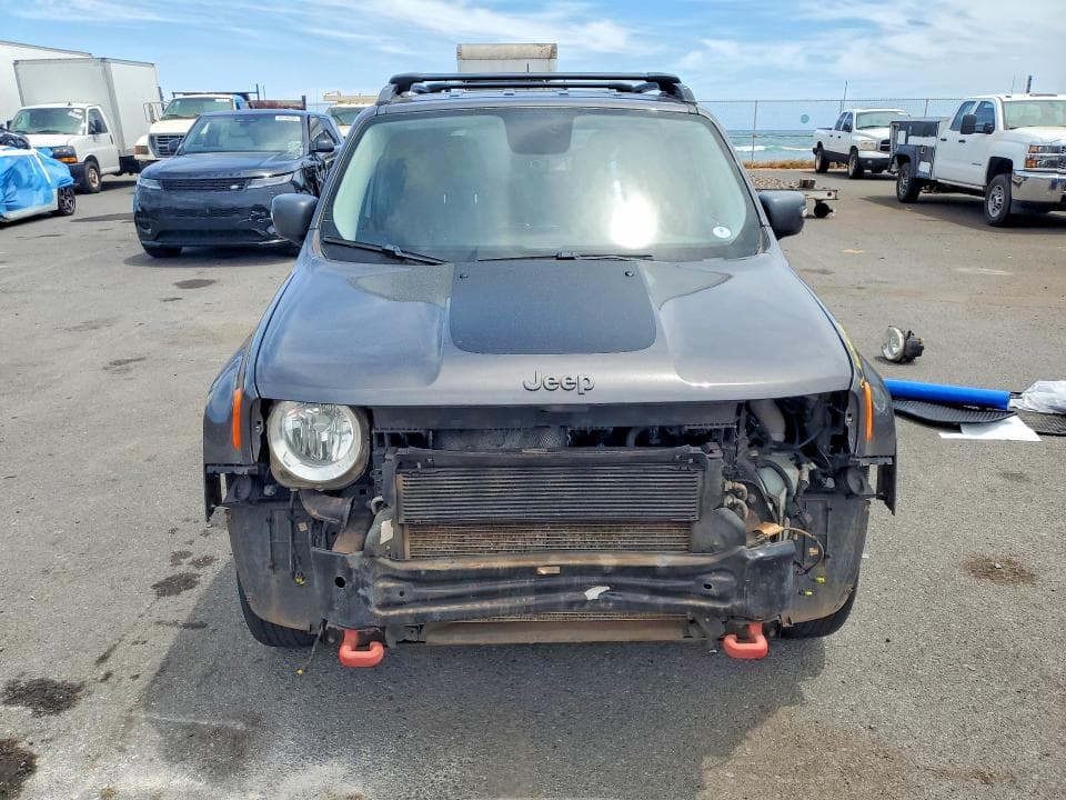2017 JEEP RENEGADE TRAILHAWK 5