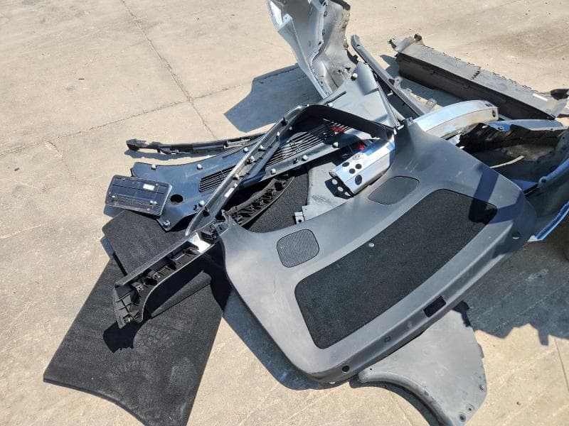2025 TESLA MODEL Y 12